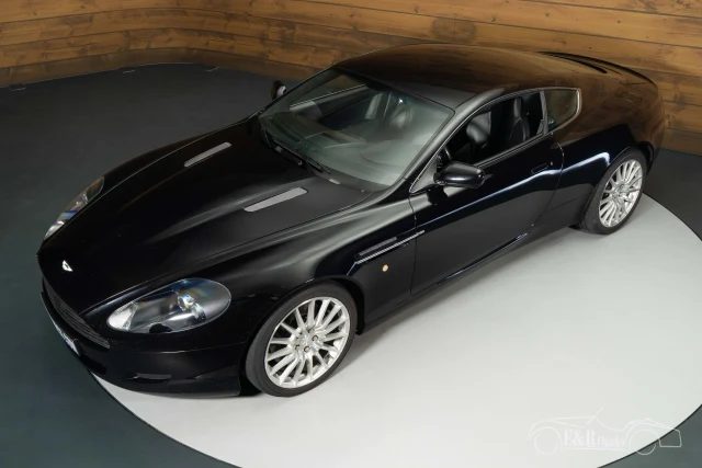 Aston Martin DB9