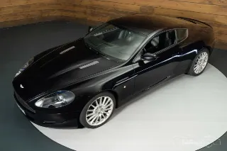 Foto 1 di 10: Aston Martin DB9