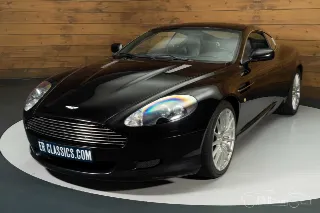 Foto 7 di 10: Aston Martin DB9