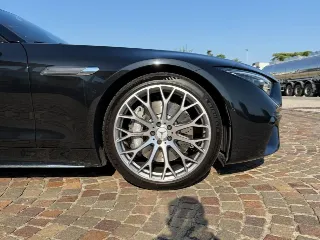 Foto 21 di 25: MERCEDES-BENZ SL 43 AMG