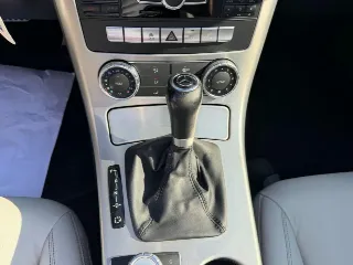 Foto 13 di 24: MERCEDES-BENZ SLK 200