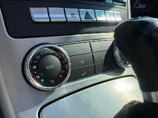 Foto 14 di 24: MERCEDES-BENZ SLK 200