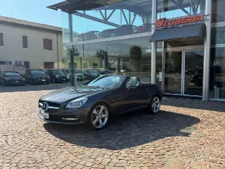 Foto 2 di 24: MERCEDES-BENZ SLK 200