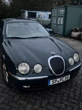 Foto 3 di 8: Jaguar S-Type 4.0 V8 | 2000 | Route 66 Auctions