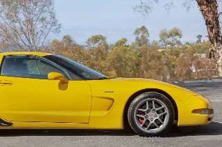 Foto 15 di 24: 2001 Chevrolet Corvette