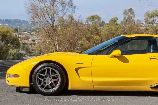 Foto 18 di 24: 2001 Chevrolet Corvette