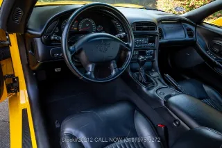 Foto 23 di 24: 2001 Chevrolet Corvette