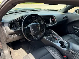 Foto 8 di 21: DODGE Challenger