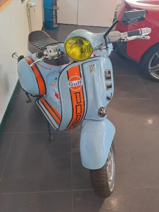 Foto 3 di 8: Vespa PX Millennium | 2011 | Route 66 Auctions