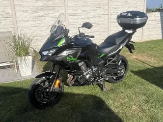 Foto 1 di 8: Kawasaki Versys 1000 | 2024 | Route 66 Auctions