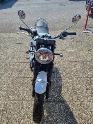 Foto 6 di 8: Triumph Bonneville T120 Diamond Edition | 2019 | Route 66 Auctions