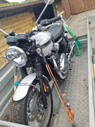 Foto 7 di 8: Triumph Bonneville T120 Diamond Edition | 2019 | Route 66 Auctions