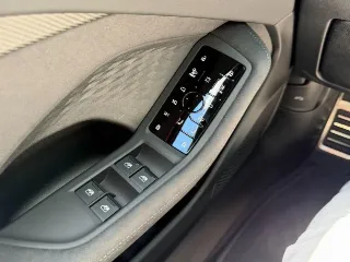 Foto 24 di 33: AUDI A6 Avant