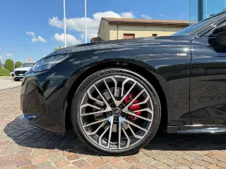 Foto 5 di 33: AUDI A6 Avant
