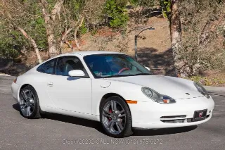 Foto 4 di 24: 2001 Porsche 996 Carrera