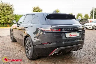 Foto 3 di 20: LAND ROVER Range Rover Velar