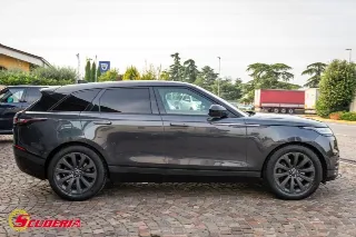 Foto 4 di 20: LAND ROVER Range Rover Velar