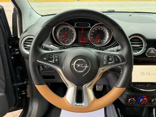 Foto 11 di 19: OPEL Adam