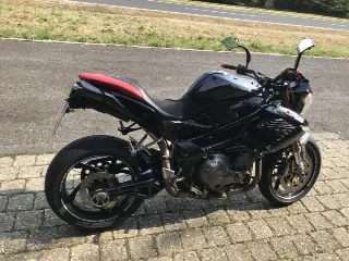 Foto 2 di 5: Benelli TNT 899 | 2008 | Route 66 Auctions