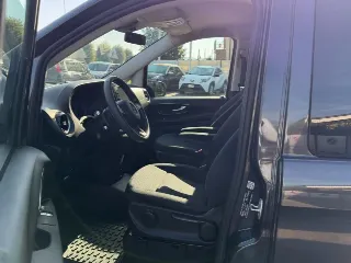 Foto 7 di 24: MERCEDES-BENZ Vito
