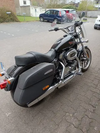 Foto 7 di 8: Harley-Davidson XL 1200 T SuperLow | 2014 | Route 66 Auctions