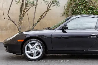 Foto 12 di 24: 2000 Porsche 996