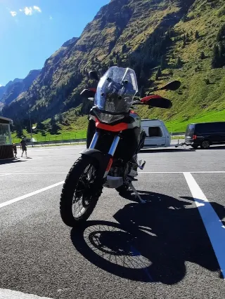 Foto 3 di 8: Aprilia Tuareg 660 | 2022 | Route 66 Auctions
