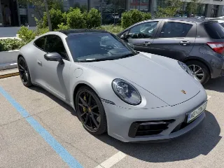 Foto 3 di 8: Porsche 911 Carrera 4S | 2019 | Route 66 Auctions