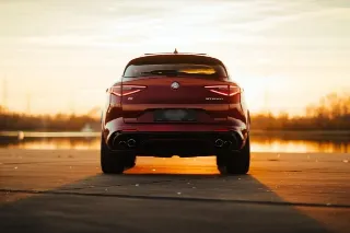 Foto 5 di 8: Alfa Romeo Stelvio Quadrifoglio | Route 66 Auctions