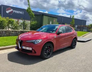 Foto 7 di 8: Alfa Romeo Stelvio Quadrifoglio | Route 66 Auctions