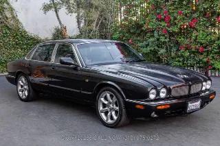 Foto 3 di 24: 2002 Jaguar XJR