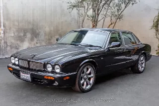 Foto 8 di 24: 2002 Jaguar XJR