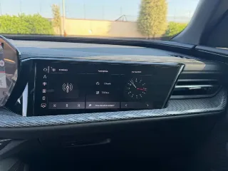 Foto 17 di 35: AUDI Q5