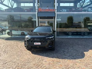 Foto 1 di 35: AUDI Q5