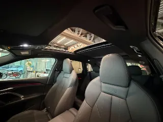Foto 12 di 15: AUDI Q5