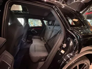 Foto 14 di 15: AUDI Q5