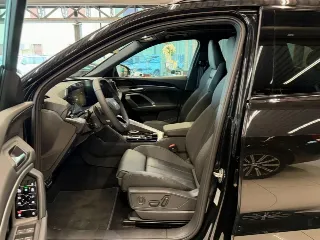 Foto 6 di 15: AUDI Q5