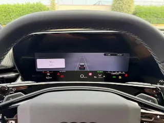 Foto 11 di 26: AUDI Q3