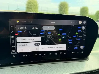 Foto 15 di 26: AUDI Q3