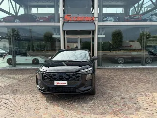 Foto 1 di 26: AUDI Q3