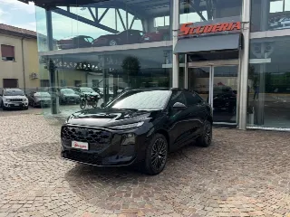 Foto 2 di 26: AUDI Q3