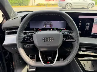 Foto 10 di 29: AUDI Q3