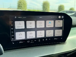 Foto 15 di 29: AUDI Q3