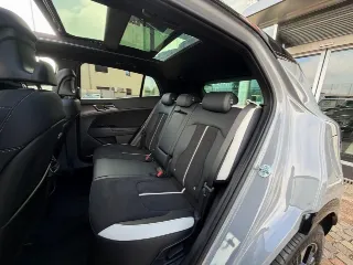 Foto 20 di 28: KIA Sportage