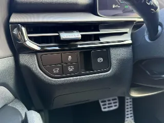 Foto 28 di 28: KIA Sportage
