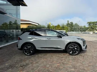 Foto 3 di 28: KIA Sportage