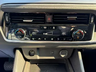 Foto 18 di 24: NISSAN Qashqai