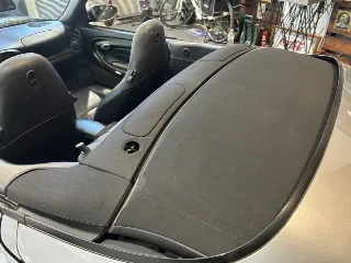 Foto 4 di 10: Porsche 911 Carrera 4 Cabriolet | Route 66 Auctions