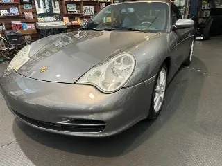 Foto 6 di 10: Porsche 911 Carrera 4 Cabriolet | Route 66 Auctions