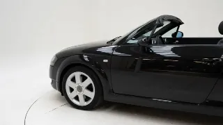 Foto 37 di 40: Audi TT Roadster 1.8 Turbo 20v